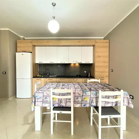 Family In 아파트 Vlorë